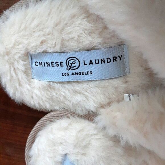 CHINESE LAUNDRY Scuffs Soft Taupe Faux Fur sz 8 NWT - Picture 5 of 9